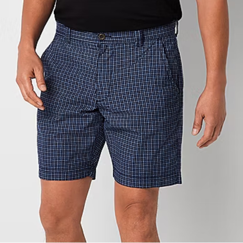 NWT St. John's Bay 9" inseam Mens 100% Cotton Chino Short, waist size 40
